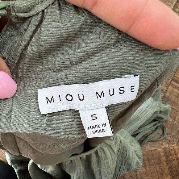 MIOU MUSE Green Sleeveless Dress. Size Small - Picture 6 of 7